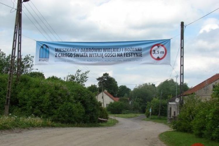 Wielki festyn w Dąbrówce Wielkiej