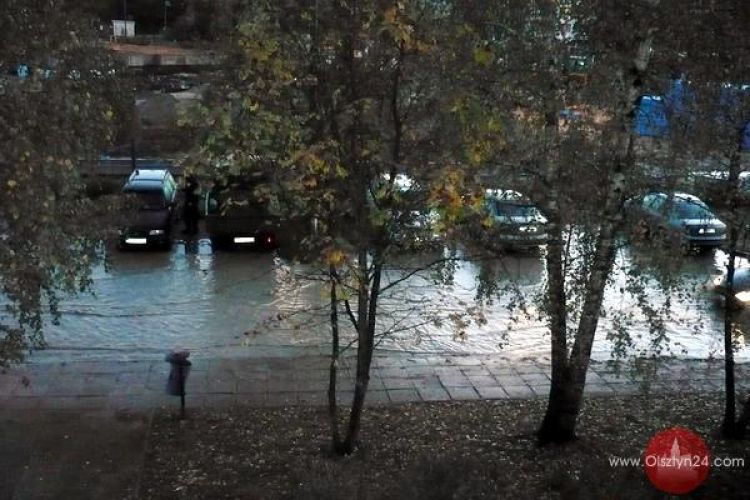 Żółta rzeka na Jarotach