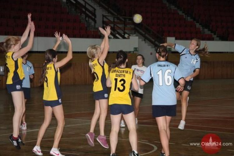 Szczypiornistki z G7 najlepsze w Olsztynie 