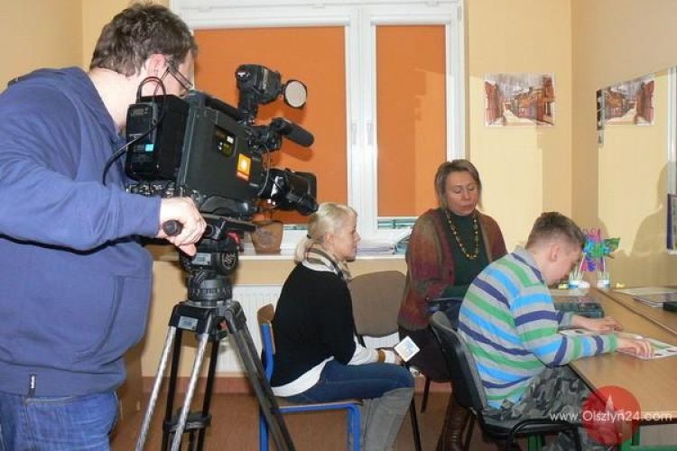 Czy można mówić nie mówiąc?