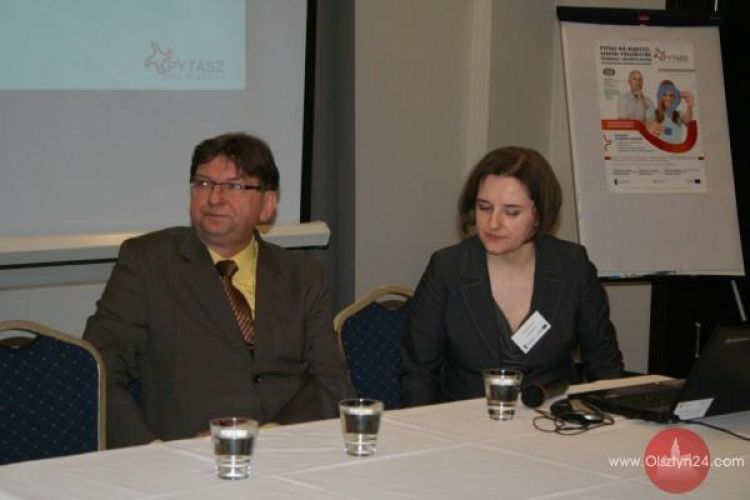 Otwarto ośrodki poradnictwa prawnego i obywatelskiego w Olsztynie, Elblągu i Ełku