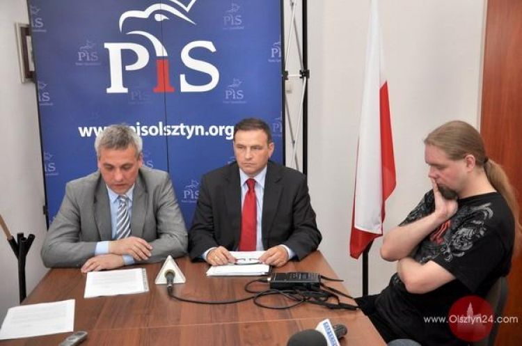 PiS chce nadzwyczajnej sesji Rady Miasta w sprawie ciepła