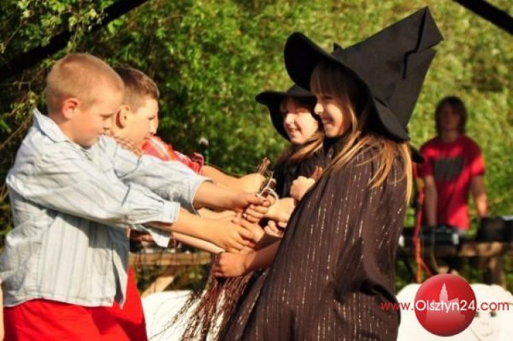 Czarownice nad Jeziorem Bukwałdzkim