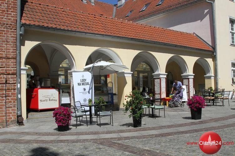 „Ludzie, miejsca i czas” okiem Sylwestra Rutkowskiego od jutra w Galerii Stary Ratusz WBP
