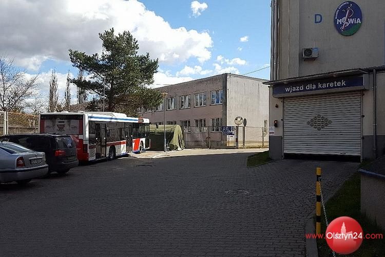 Potrzeba matką wynalazku. Nawet wysłużony autobus może pomóc w walce z koronawirusem