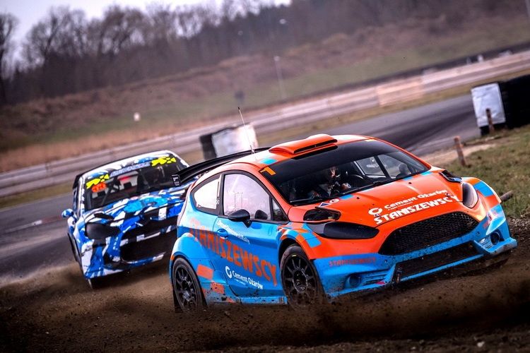 Zbigniew Staniszewski wygrał eliminację FIA CEZ rallycross w Słomczynie