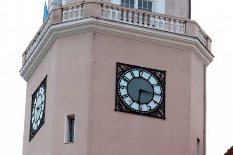 Ratusz będzie pracował do 18:00
