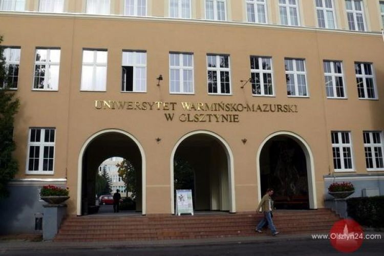 Studenci podzielą się notatkami