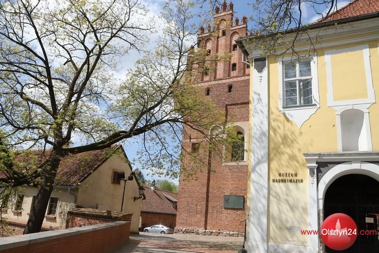 Muzealnicy bronią dyrektora