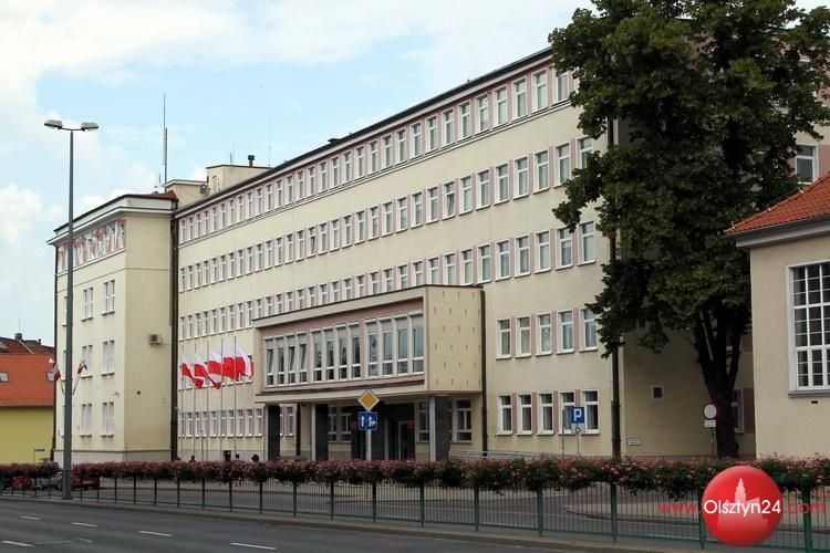 Nadszedł czas przystąpienia do matur. Egzaminy rozpoczęte