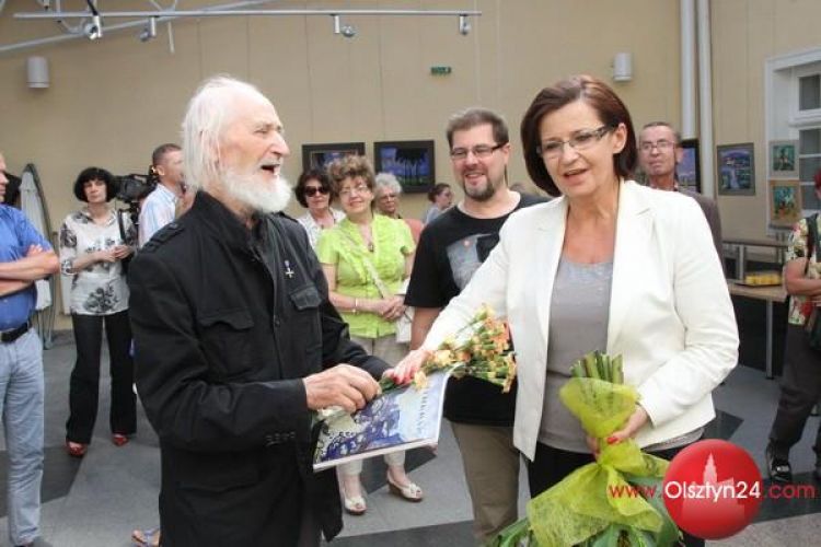 Alfons Kułakowski wystawia w Starym Ratuszu WBP