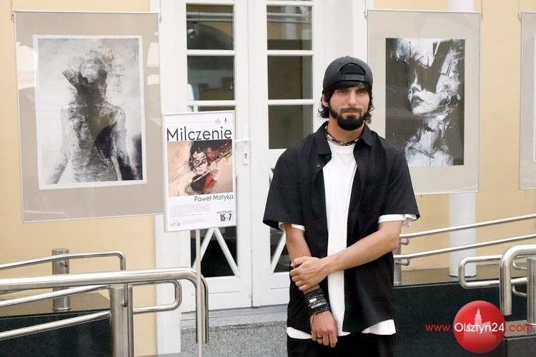 Cyfrowe malarstwo Pawła Motyki wystawione w Galerii Stary Ratusz WBP