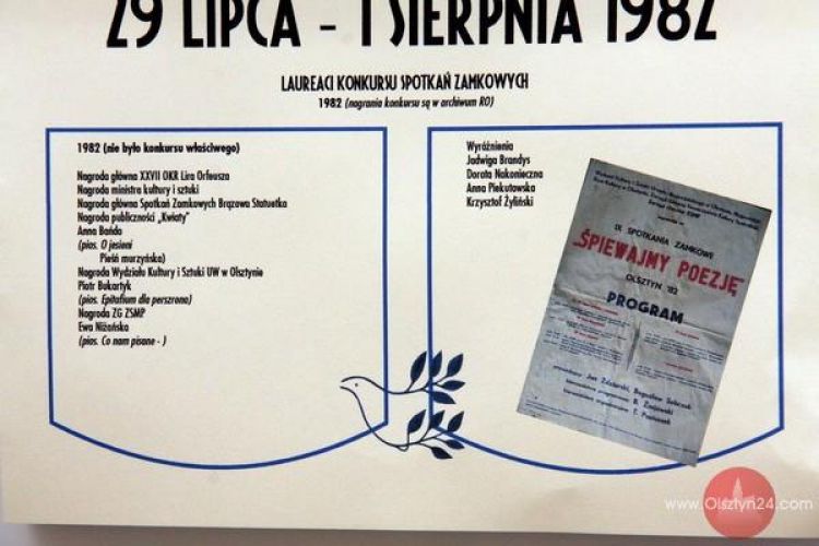 Coraz mniej kartek w Poetyckim Kalendarzu