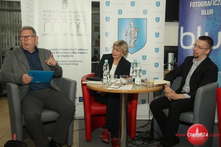 II Debata literacko-fotograficzna odbyła się w Starym Ratuszu WBP 