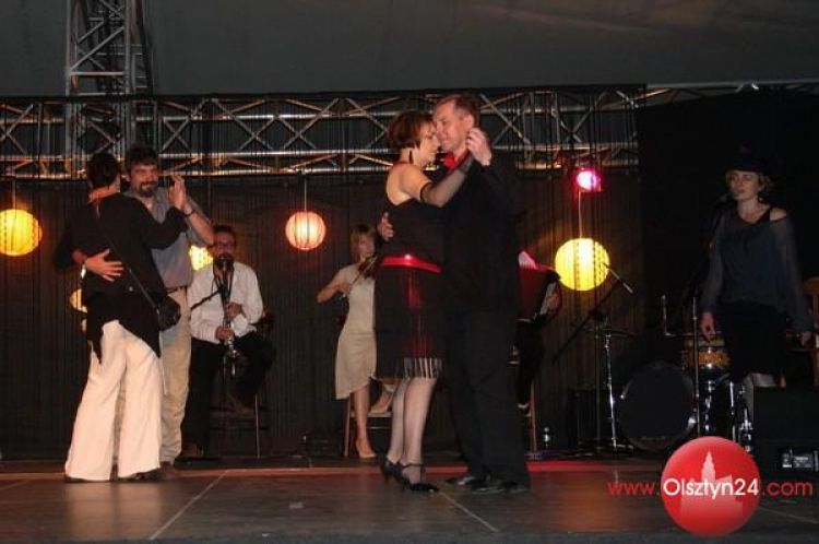 Milonga przyciąga fanów