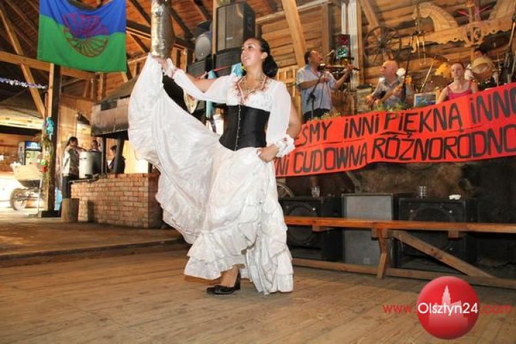 Nie mają państwa, ale mają święta