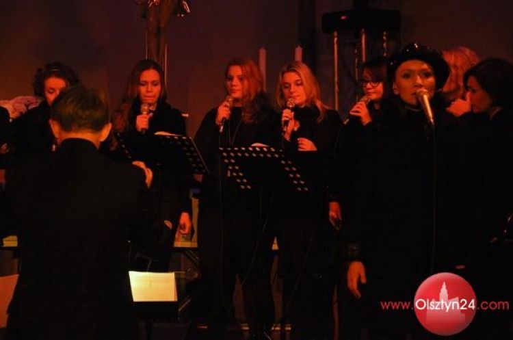 Basia Raduszkiewicz i ProForma w koncercie „Czekając na koniec świata” 