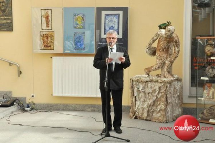 Wystawę „Tam, gdzie spadają anioły” od dzisiaj można oglądać w Starym Ratuszu 