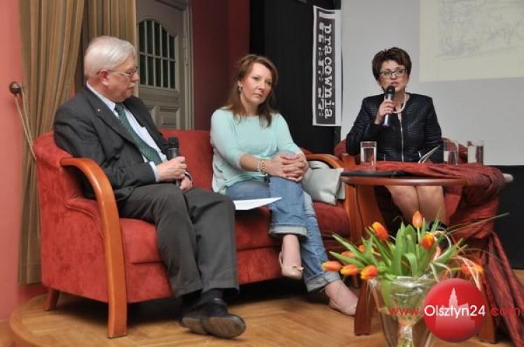 „W cieniu papierówki” z Anną Osowską 