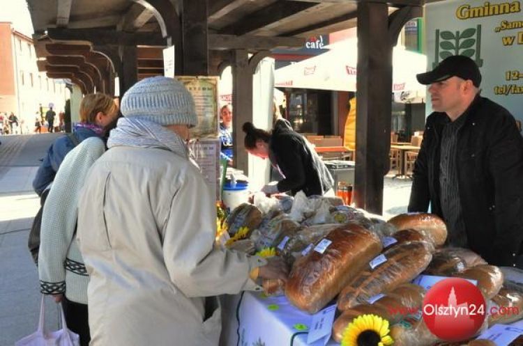 Kiermasz wielkanocny odbywa się na Targu Rybnym