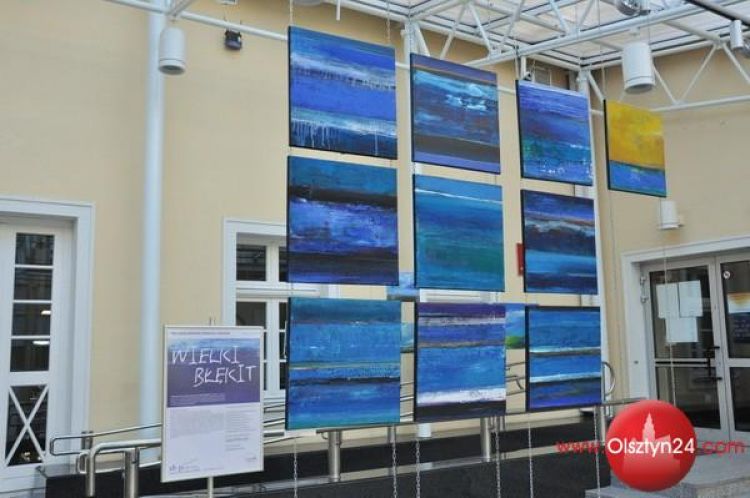 Wystawę „Wielki Błękit” prezentuje Galeria Stary Ratusz