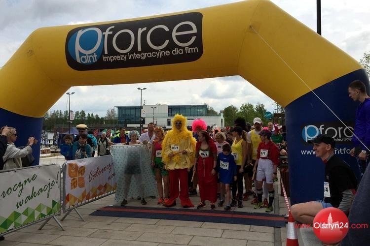 Charytatywna sztafeta biegowa „O co biega?” odbyła się nad Jeziorem Ukiel