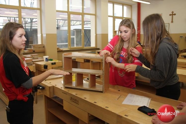 Gimnazjaliści testowali swoje umiejętności praktyczne na tygodniu technicznym w ZSB 