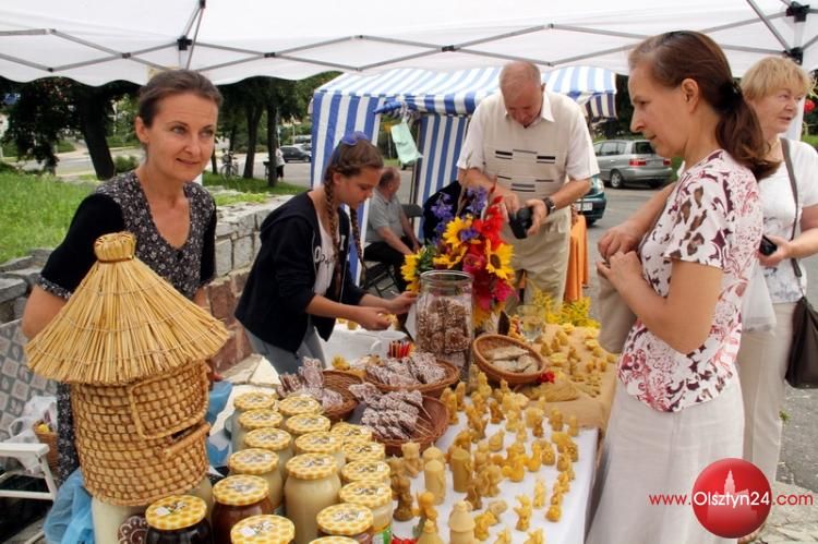 Pszczelarze z Olsztyna zorganizowali doroczny festyn Pszczoła i Miód