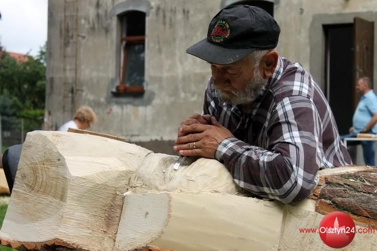 Rzeźbiarze w plenerze