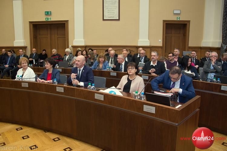 Na sesji o opłacie targowej i parkingu przy ul. Kajki 