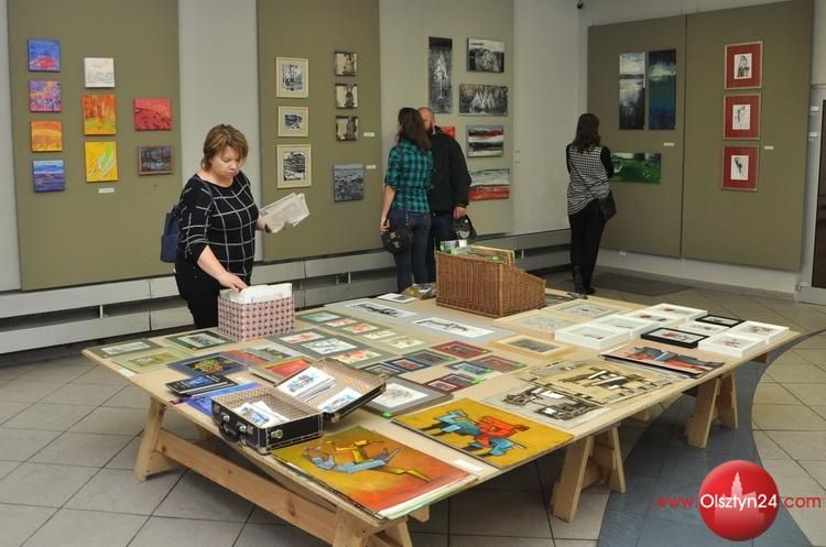 Świąteczny kiermasz sztuki odbywa się w BWA