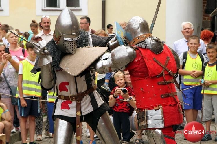 Chrzęst blach na olsztyńskim zamku