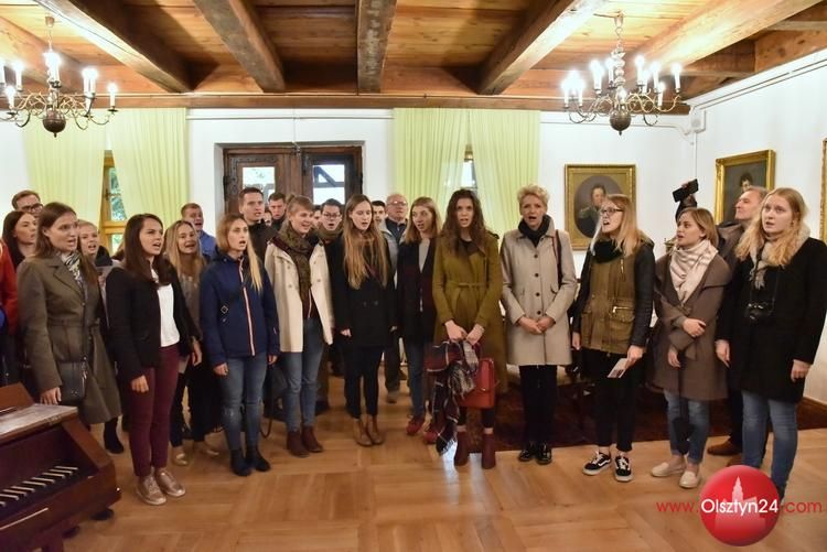 Chórzyści WM O PZChiO ruszyli śladami historii