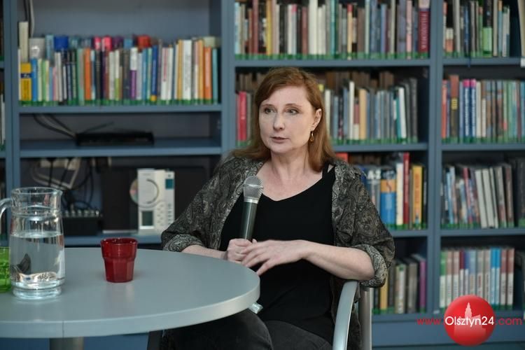 Spotkanie autorskie z Joanną Dobkowską rozpoczęło Światowe Dni Książki w MBP