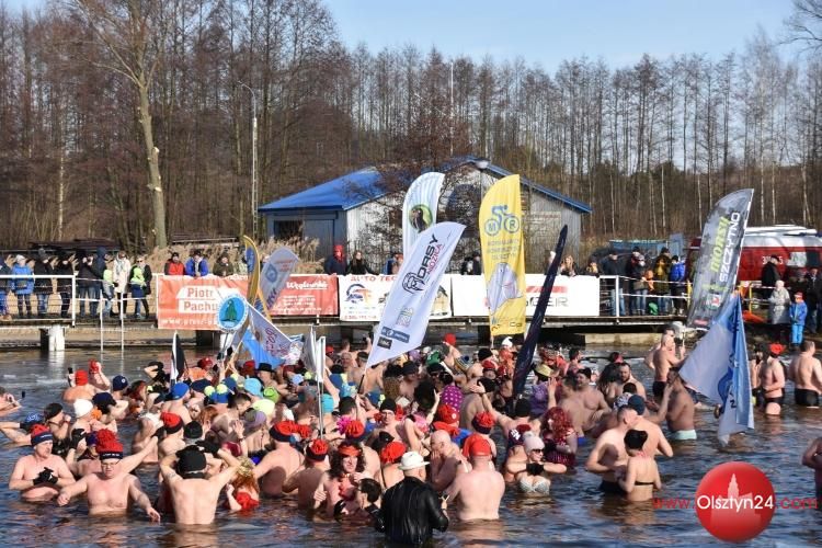 Morsy w cygańskim klimacie bawiły się nad jeziorem Dadaj