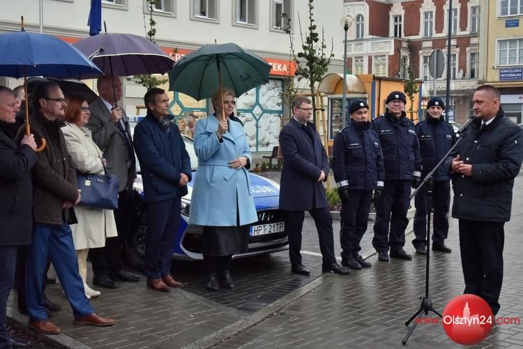Olsztyńska policja otrzymała 3 nowe samochody służbowe