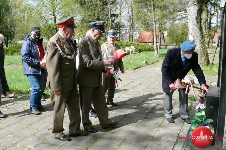 Byli żołnierze uczcili zwycięzców
