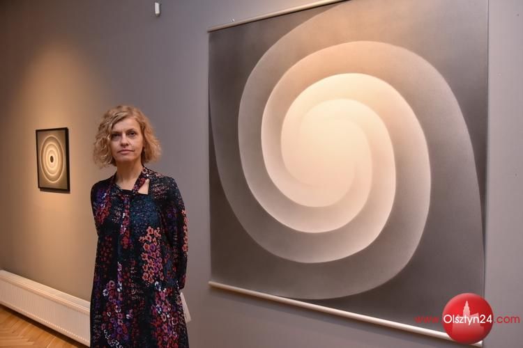 Violetta Kulikowska-Parkasiewicz „wraca do siebie”. Efekty tej podróży prezentuje BWA