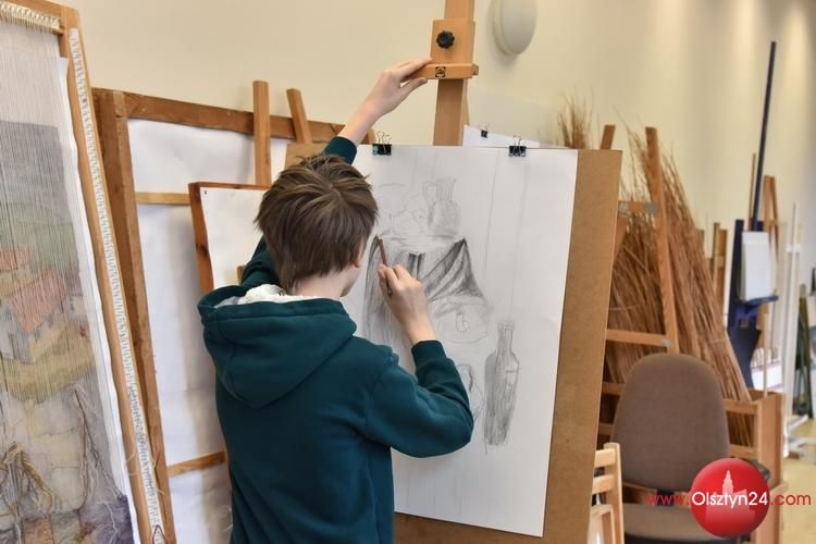 Plastyczne i medialne ferie z CEiIK 