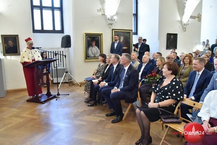 Nowy rok akademicki w Olsztyńskiej Szkole Wyższej zainaugurowany