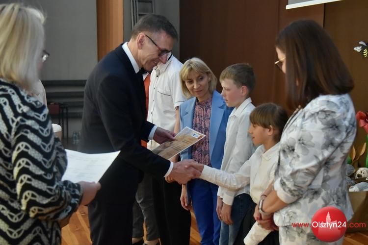 „Przemoc boli”. OCEN podsumowało kampanię antyprzemocową skierowaną do społeczności szkół podstawowych 