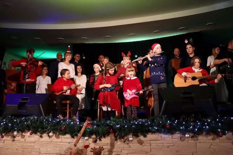 Koncert Świąteczny zorganizowano w Gminnym Centrum Kultury w Pilniku