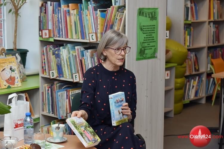 Grażyna Mączkowska spotkała się z czytelnikami w MBP 