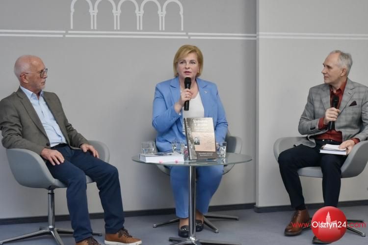 Z Teresą Astramowicz-Leyk o rodzie Kulerskich rozmawiano w WBP