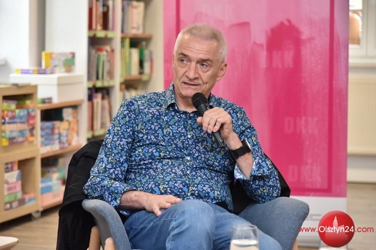 Spotkanie autorskie z Andrzejem Ziemiańskim odbyło się w Starym Ratuszu