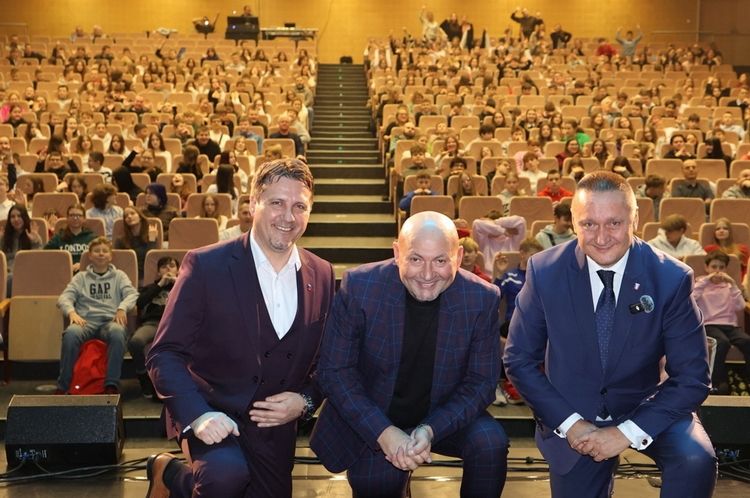 Wyjście z klasą – młodzi mieszkańcy powiatu bliżej kultury