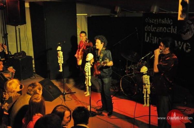 Potężne Szkielety z Meksyku (i nie tylko) zawojowały Olsztyńskie Dobranocki Bluesowe