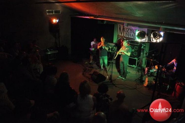 Sing Sing Penelope i Param Pam Pam Trio inhalowali olsztynian jako ostatni w tym sezonie