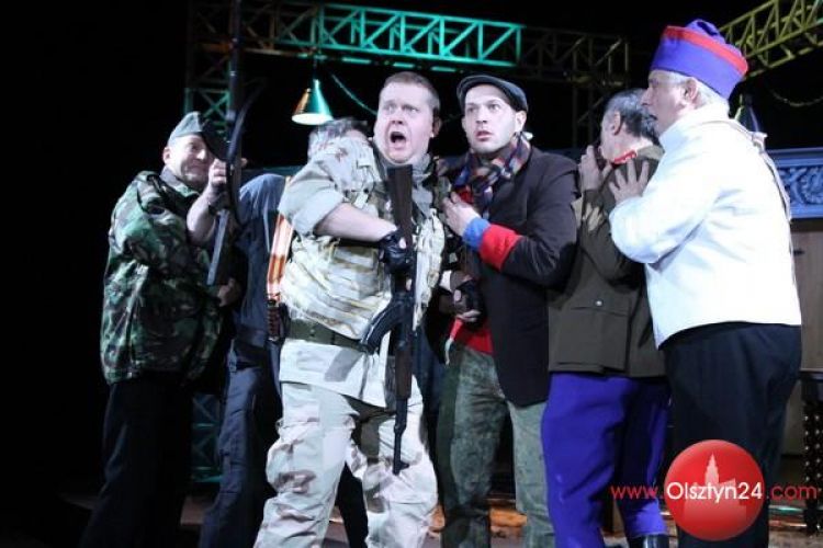 „Damy i huzary” na powitanie publiczności w odnowionym Teatrze Jaracza