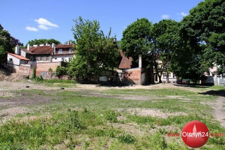 57 nowych miejsc parkingowych powstanie przy ulicy Warszawskiej